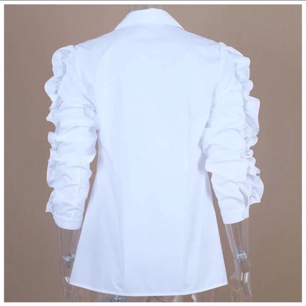 White Ruffle Sleeve Button Front Top XS - Picture 6 of 7